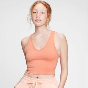 NWT GapFit Brushed Tech Jersey Crop/Yoga Workout Tank Top Fading Peach Pink L